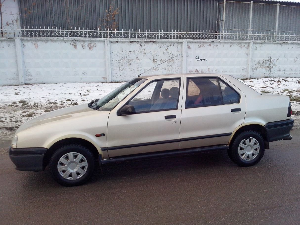 19 мая 1995 г 81. Renault 19 1995. Рено 19. Renault 19 Chamade 1.4 редкая комплектация. Рено 19 Европа.