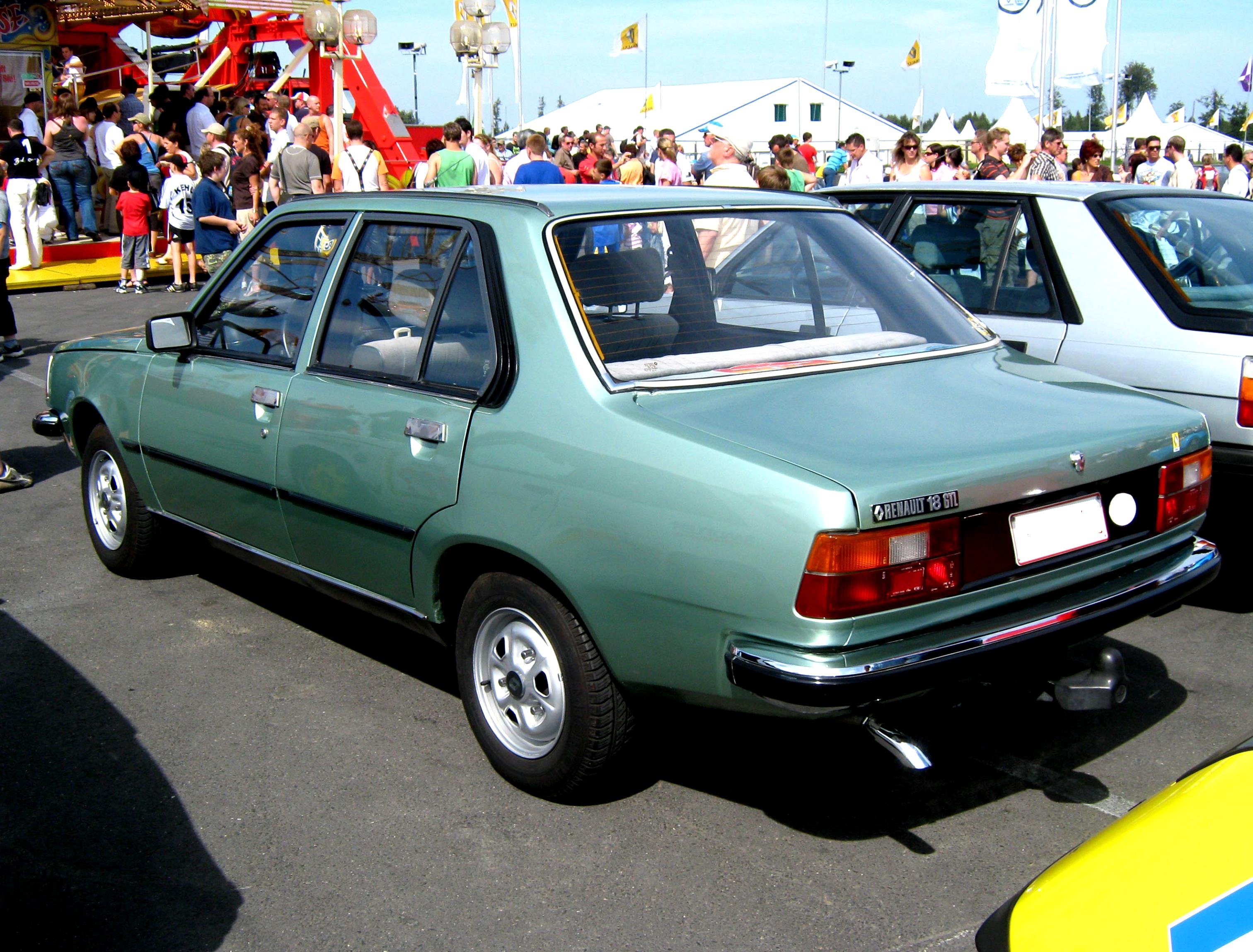 Renault 18. Renault 16 1978. Renault 18 1978. Рено 18 седан. Renault 1986 седан.