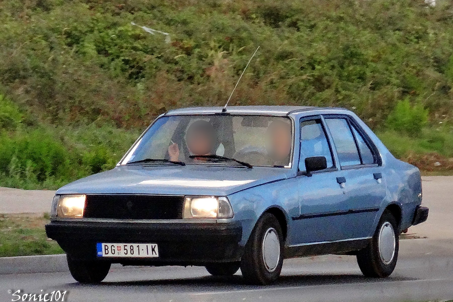 Renault 18. Рено 18 турбо. Renault 18 GTX. Рено седан 1980. Renault седан 1980-2000.