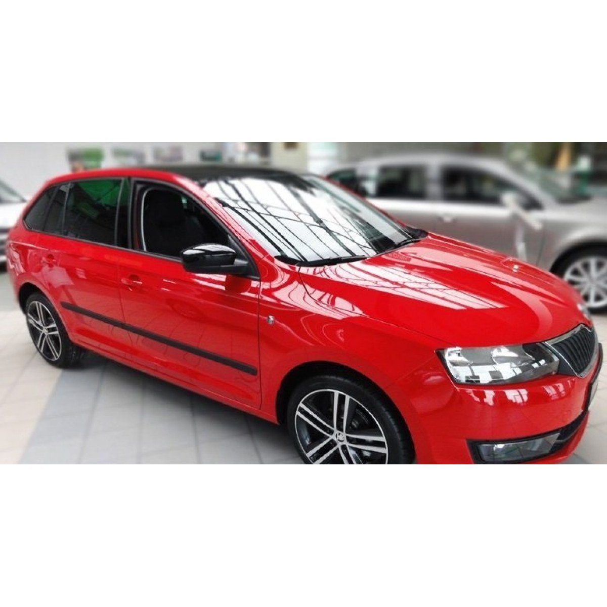 Skoda Rapid хромированные молдинги. Молдинги Шкода Рапид. CLIMAIR артикул 3823 Skoda Rapid.