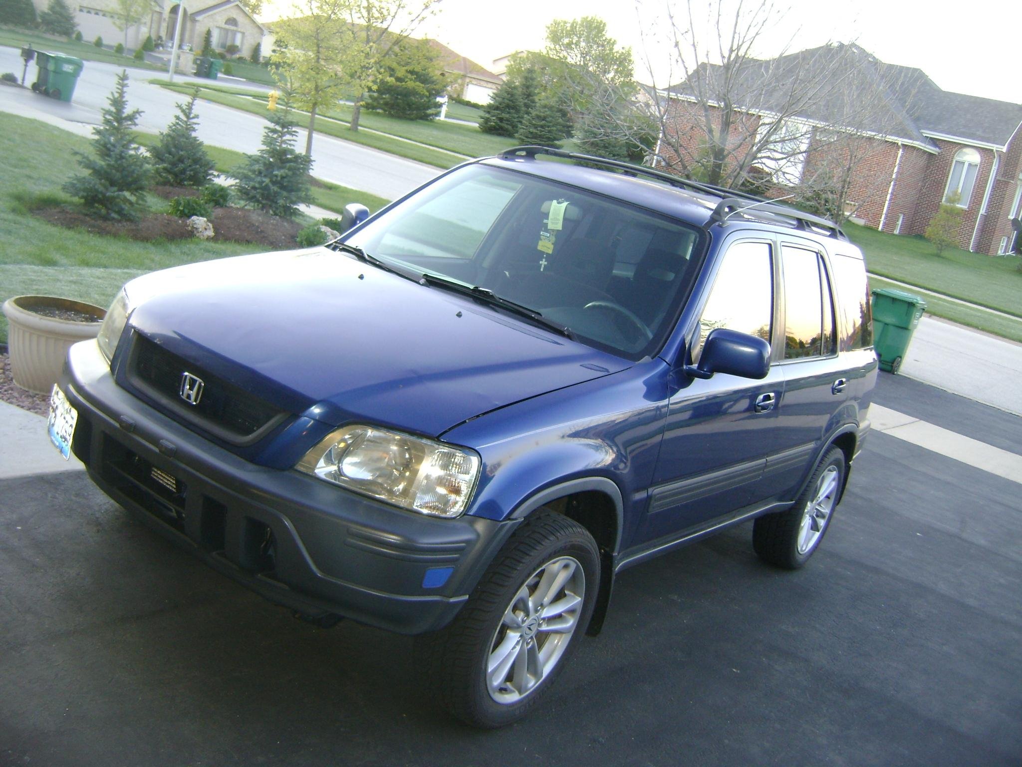 Crv 1 поколения. Honda CR-V 1999. Honda CR-V 1 1999. Honda CRV 2001. Хонда CR-V 1998.