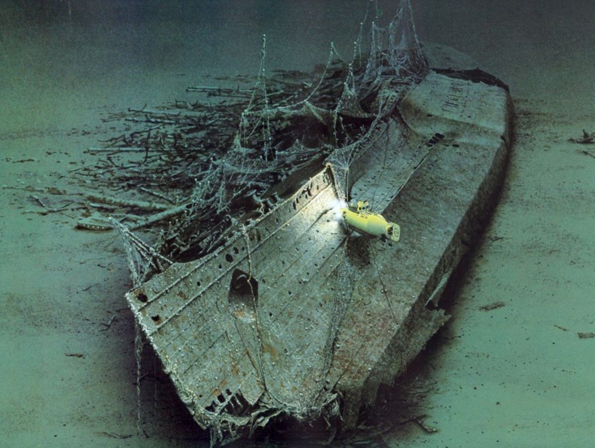 Почему утонула лодка. Корабль Андреа Дориа крушение. Андреа Дориа корабль на дне. Лузитания корабль 1915. Животовский Лузитания картина.