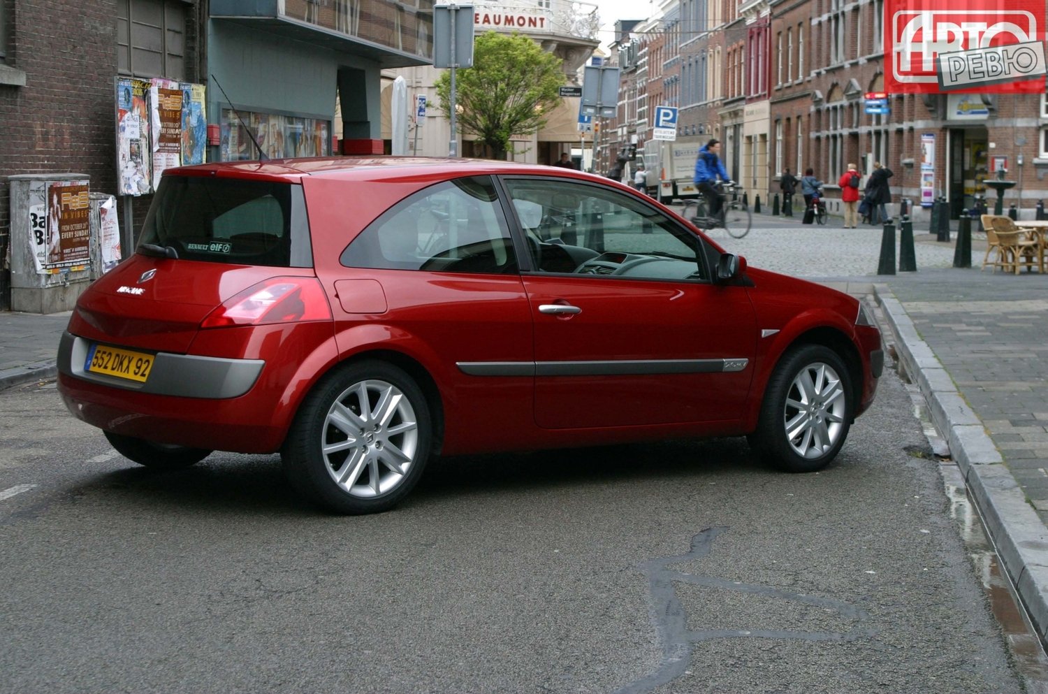 Меган 3 двери. Renault Megane 2 хэтчбек. Рено Меган 2003 хэтчбек. Рено Меган 2 хэтчбек 2006. Рено Меган хэтчбек 2006.