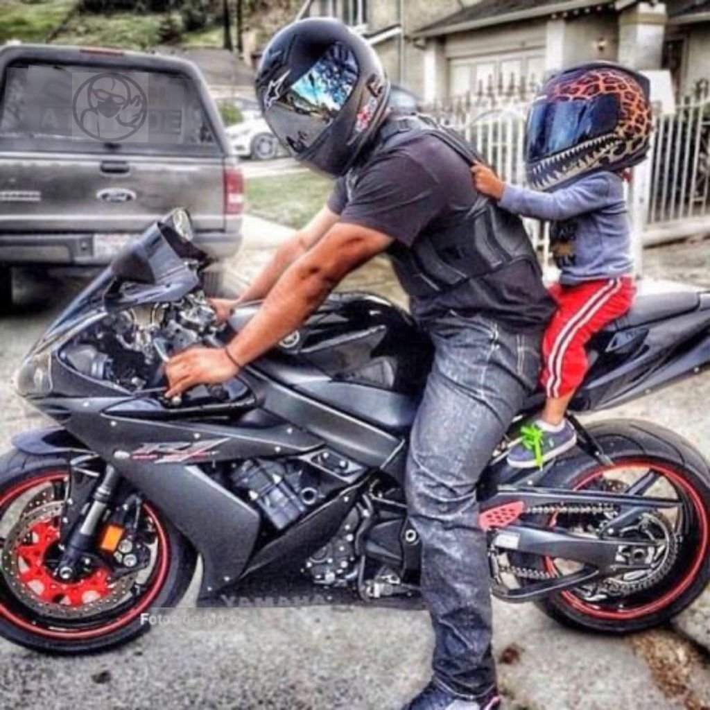 Красивые фото на мотоцикле мужчина
