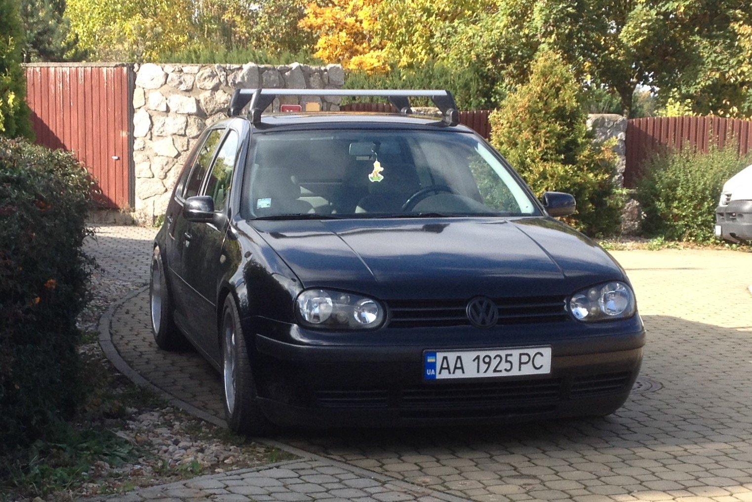 Багажник гольф 4 универсал. Багажник на крышу VW Golf 4. Багажник на крышу Фольксваген гольф 4. Фольксваген гольф 3 1994. Volkswagen Golf 3 багажник.