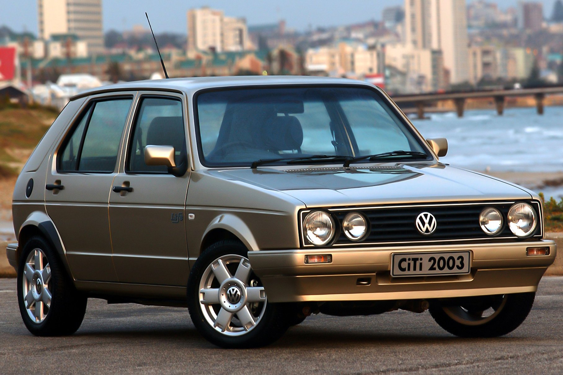 Куплю автомобиль гольф. Фольксваген гольф 1. Volkswagen Golf 1 поколение. Golf mk1. Volkswagen citi Golf 2.