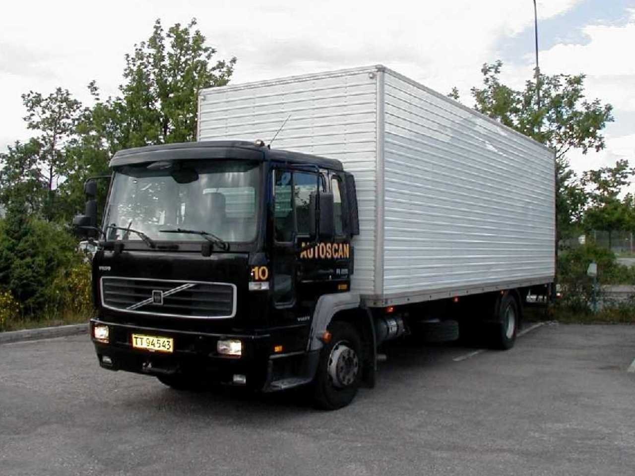 Вольво фл. Вольво fl6. Вольво фл 6. Volvo FL 6x2. Вольво фл 6 2006.