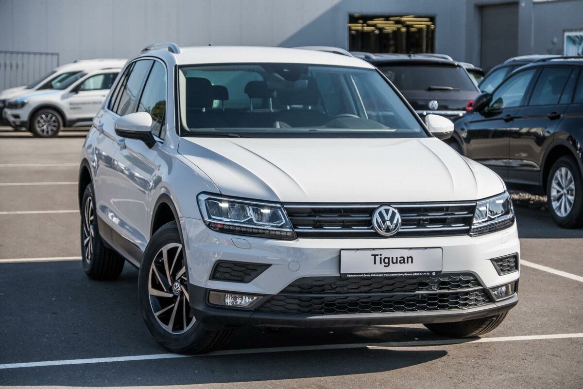 Volkswagen Tiguan 2021 белый