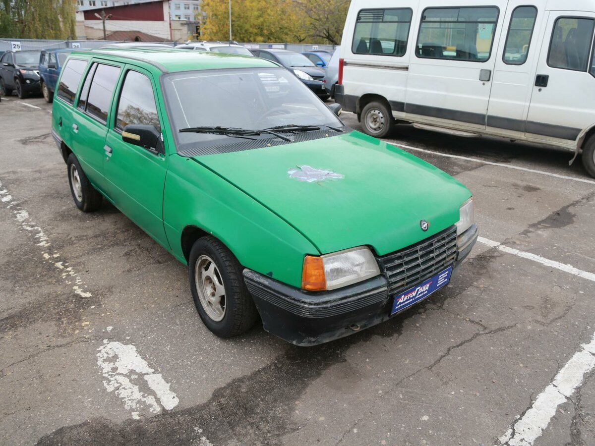 Опель кадет универсал. Опель кадет 1986 универсал. Opel Kadett 1.3 МТ 1986. Опель кадет 1985 универсал.