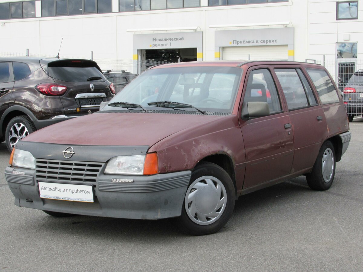 Опель кадет 1985 универсал. Опель кадет 1985 года. Opel Kadett 1.3 МТ 1986.