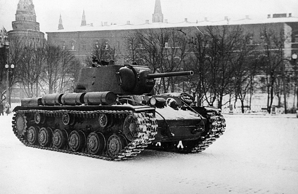 Тяжелый танк кв-1с. Тяжелый танк кв 1 ВОВ. Танки 2 мировой войны СССР кв1. Танка кв 1 1941.