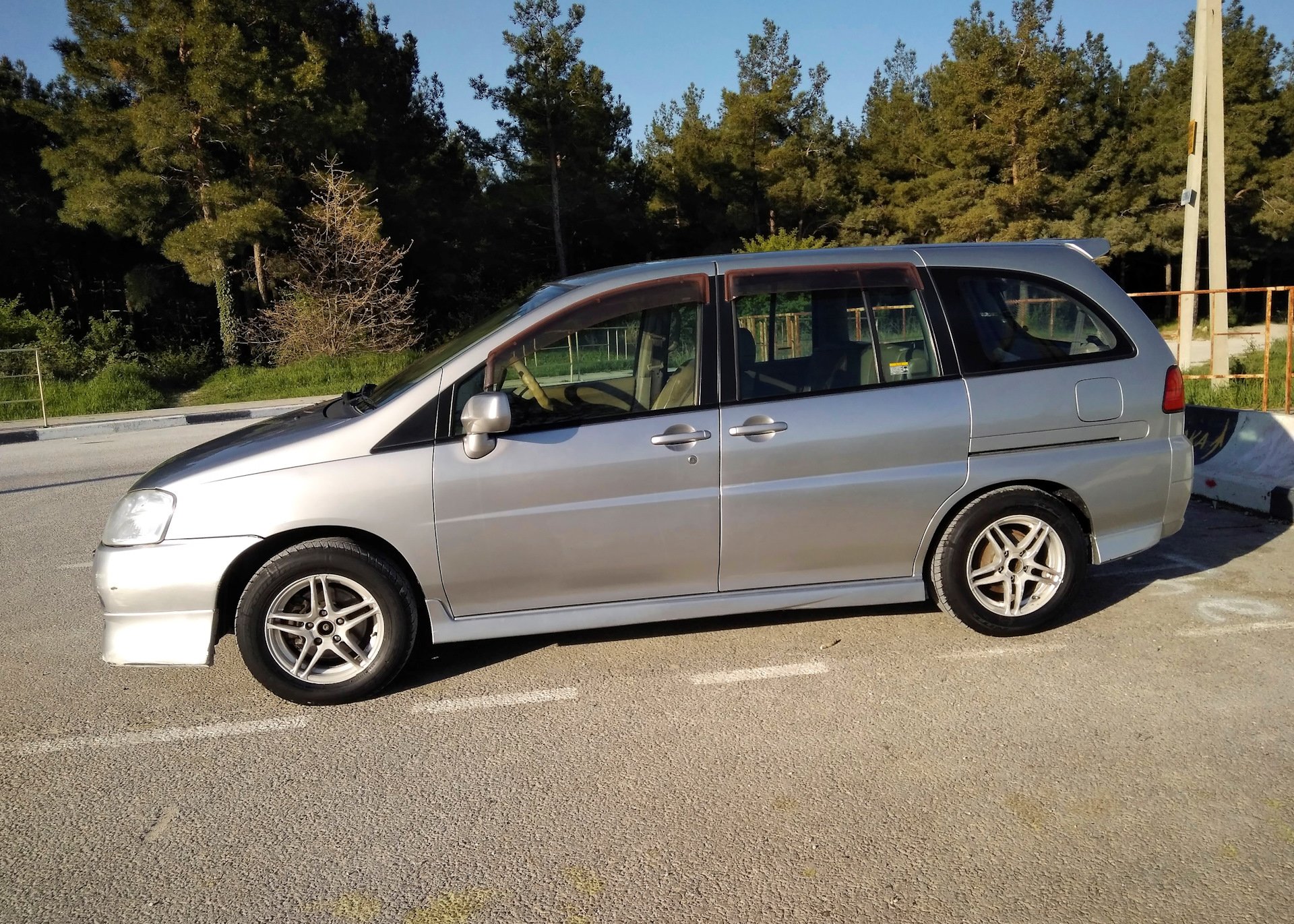 Ниссан либерти. Ниссан Либерти минивэн. Nissan Prairie Liberty. Nissan Liberty 1991.