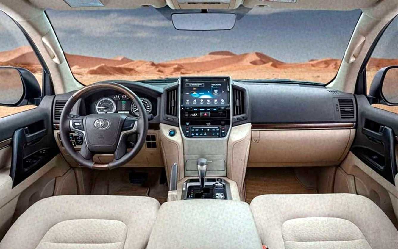 Toyota Land Cruiser 300 салон