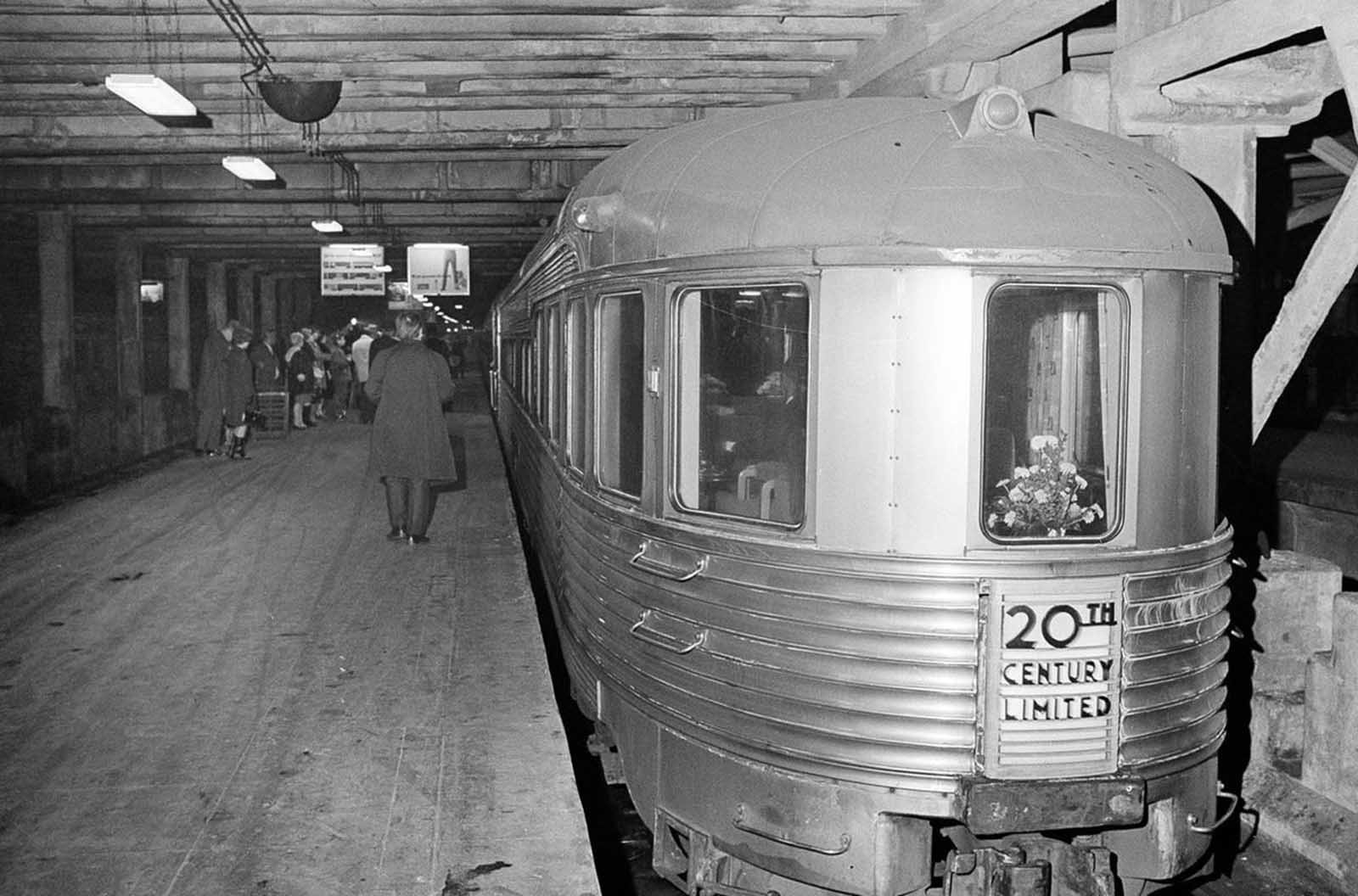 Метро 19. Гранд Сентрал в Нью-Йорке 1910. Нью Йорк 1910 метро. Grand Central Terminal New York Railway 1900. Поезд метро Нью-Йорка 20 век.