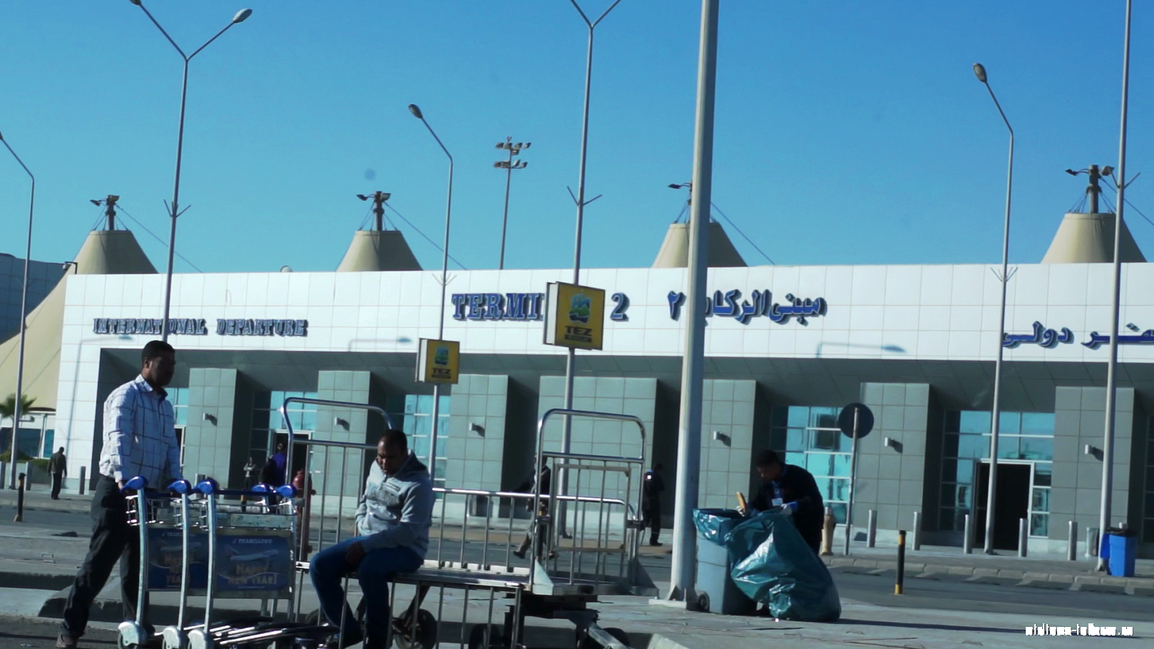 Сайт аэропорта хургады. Египет аэропорт. Аэропорт Хургада. Аэропорт Хургада Египет. Аэропорт Хургада 2013.