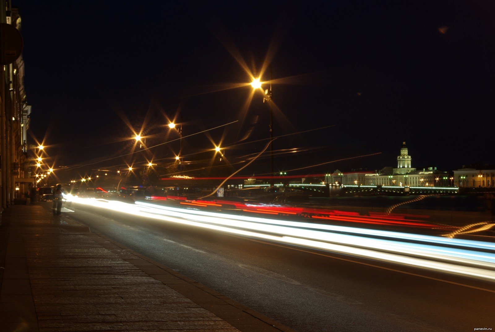 Москва ночь дорога. Ночная Дворцовая набережная. Ночной Питер из окна машины. Ночные дороги. Ночная трасса Питер.