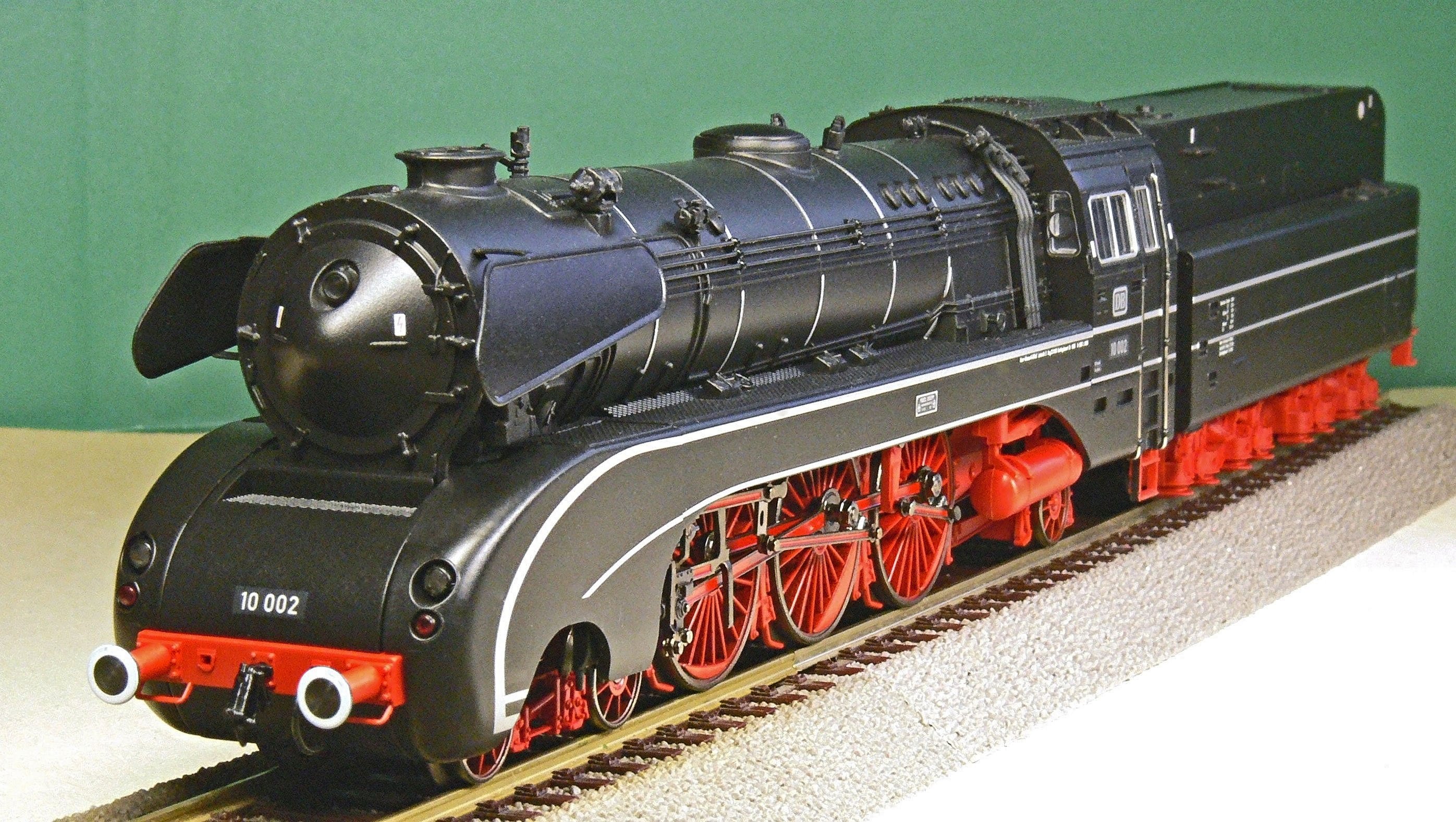 Птица паровоз. Модель железной дороги h0. Железная дорога модель Траин. Model Train железная дорога 1^10. Модели локомотивов для железной дороги.
