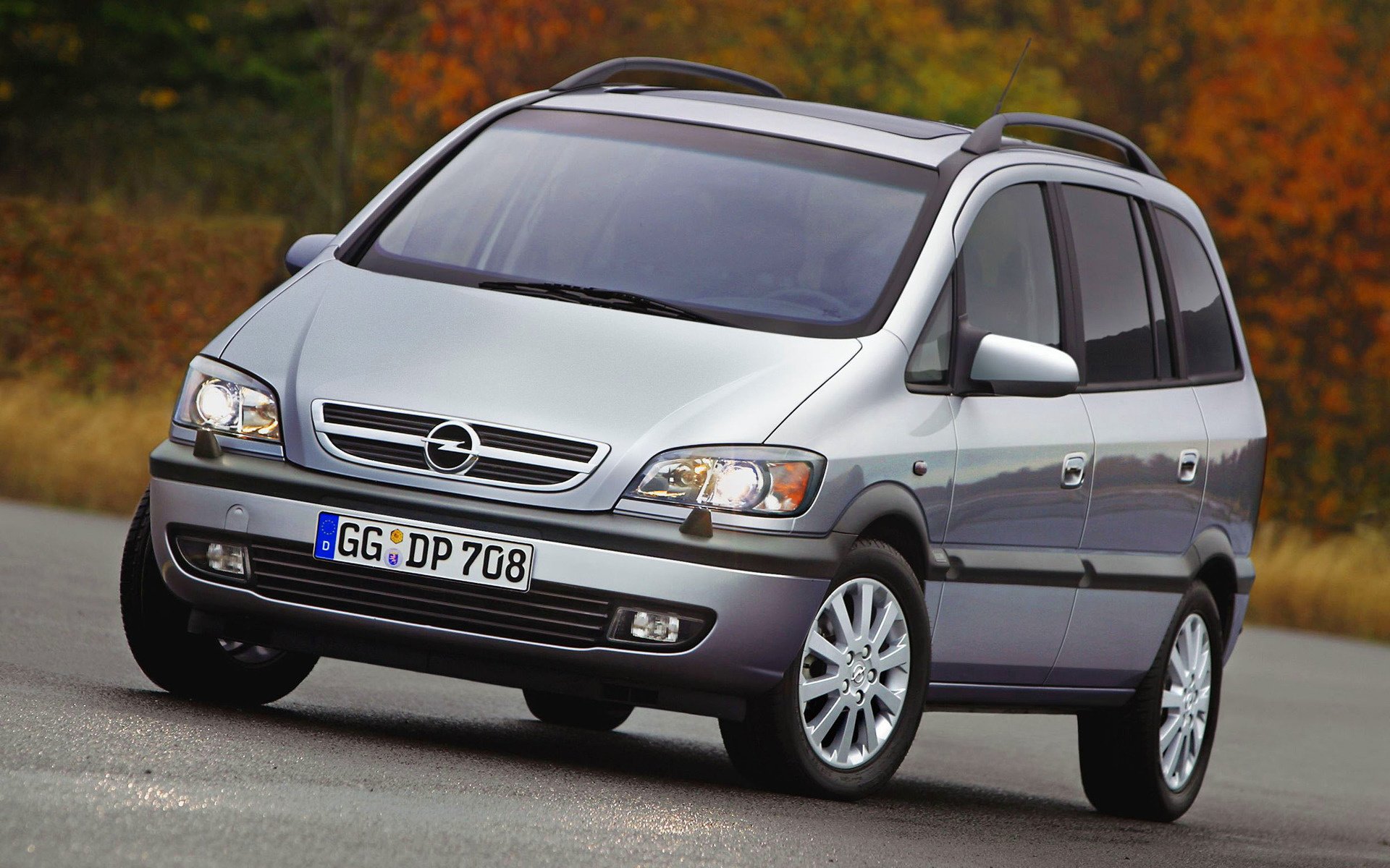 Opel zafira как снять. Opel Zafira 2003. Опель Зафира 1999. Опель Зафира 2.2 2004. Опель Зафира минивэн.