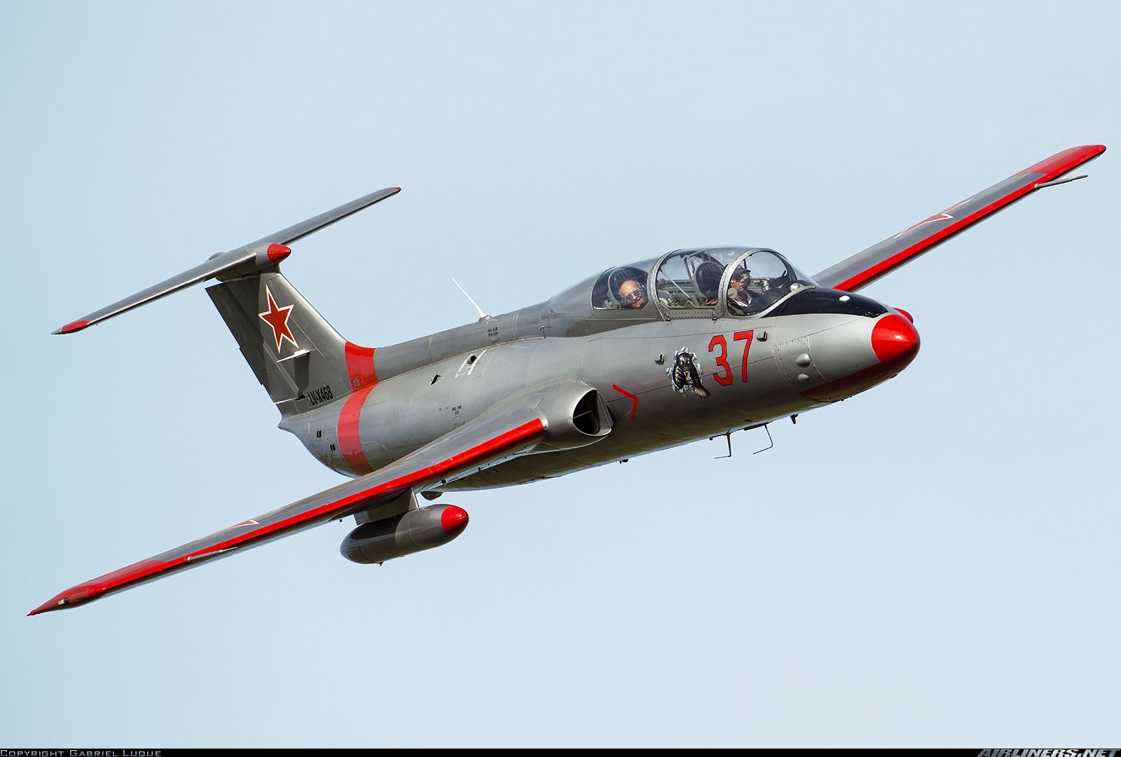 Л 29. Aero l-29 Delfin. Истребитель л 29. Л-29 Дельфин. Самолёт л-29 Дельфин.