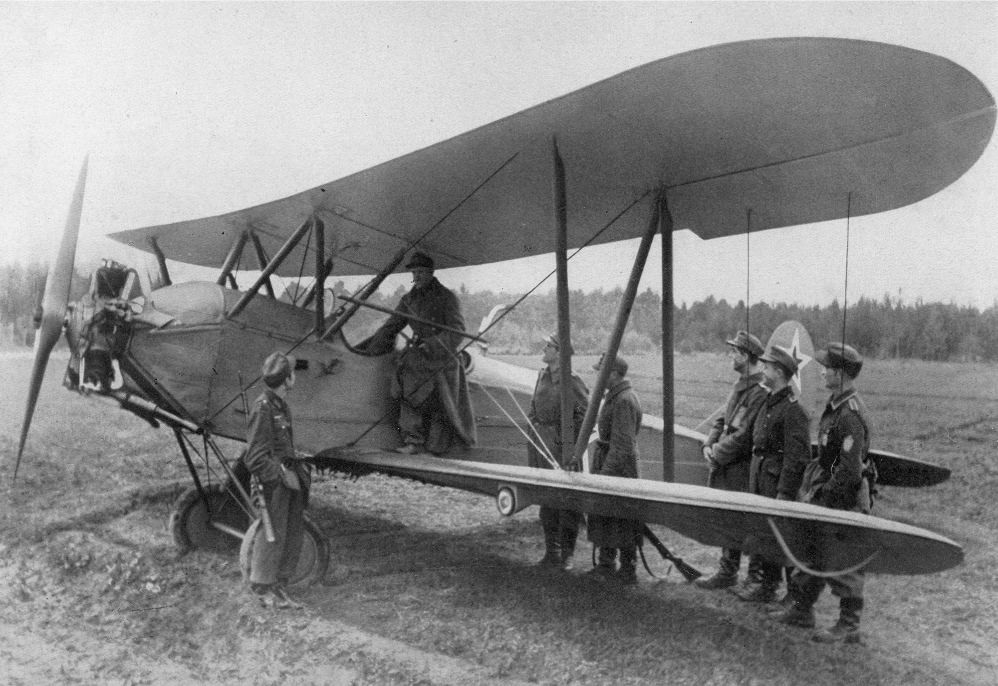 Первые самолеты советского союза. Поликарпов у-2. Самолет у-2 по-2. Поликарпов у-2 (по-2). Самолет Поликарпова по 2.