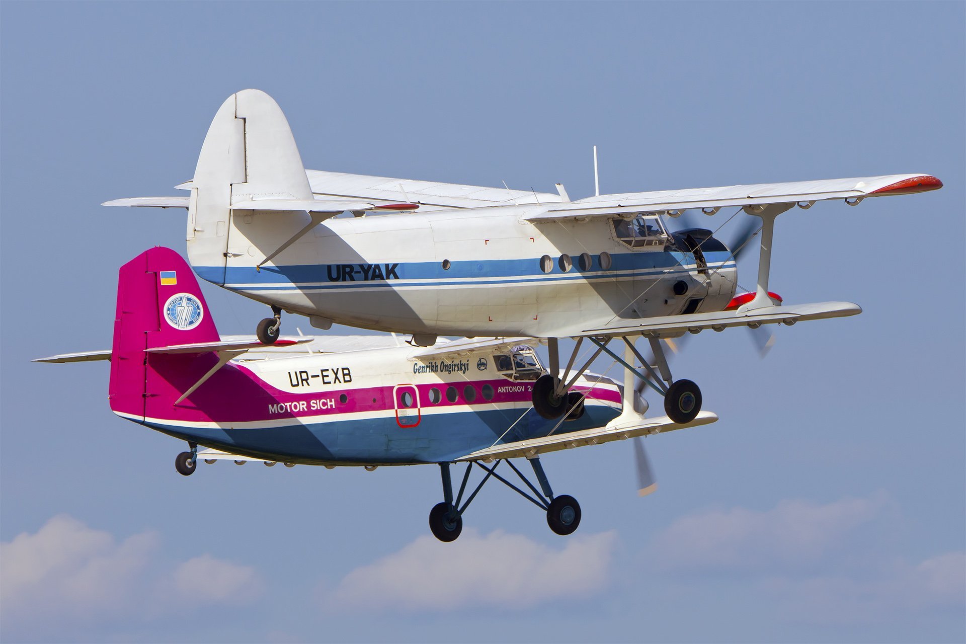 Ан 3 класс. Кукурузник АН-2. Легендарный кукурузник АН-2. Самолет АН кукурузник. Кукурузник АН-2 фото.