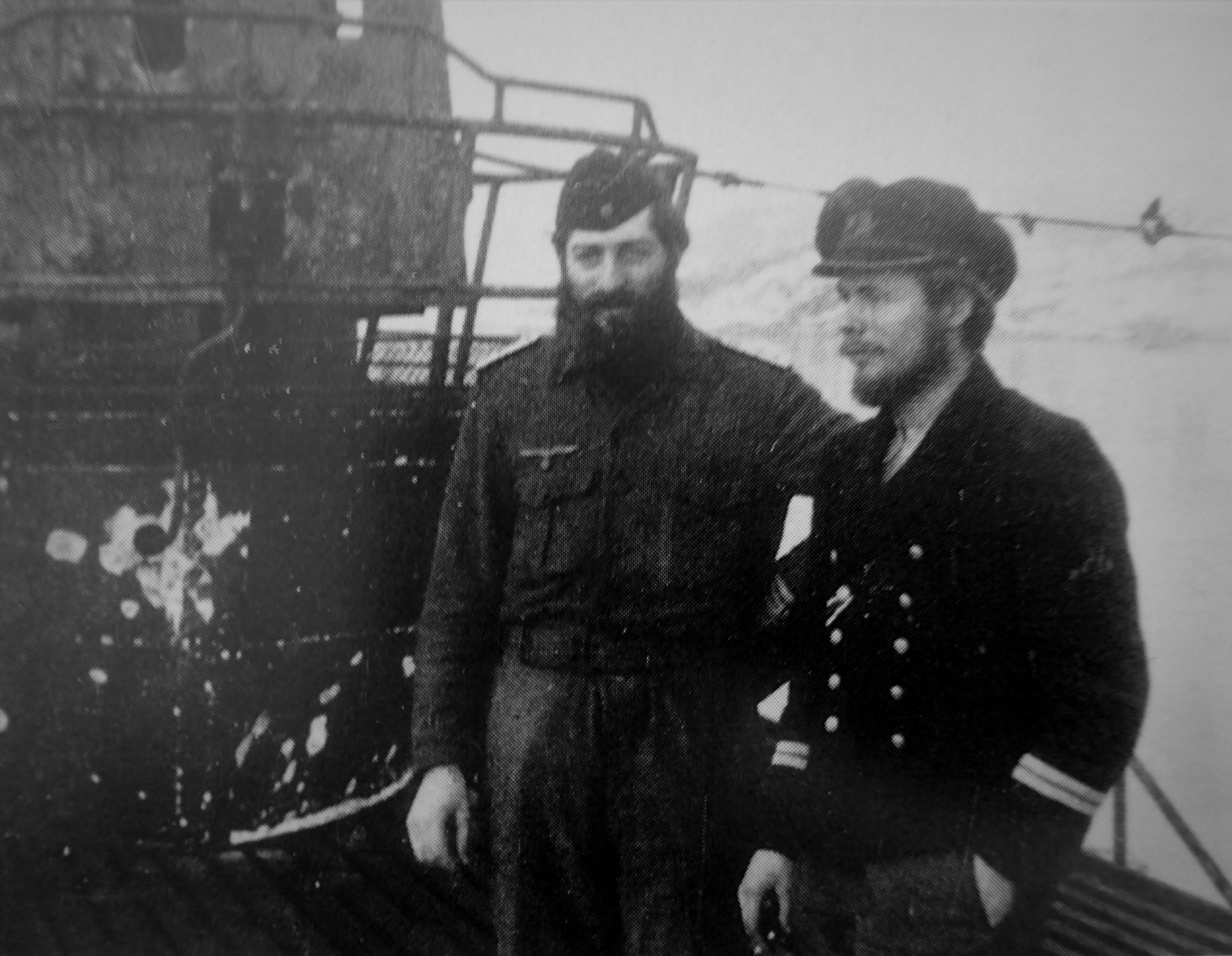 Командир Вернер Карл Шмидт на борту подводной лодки u-250