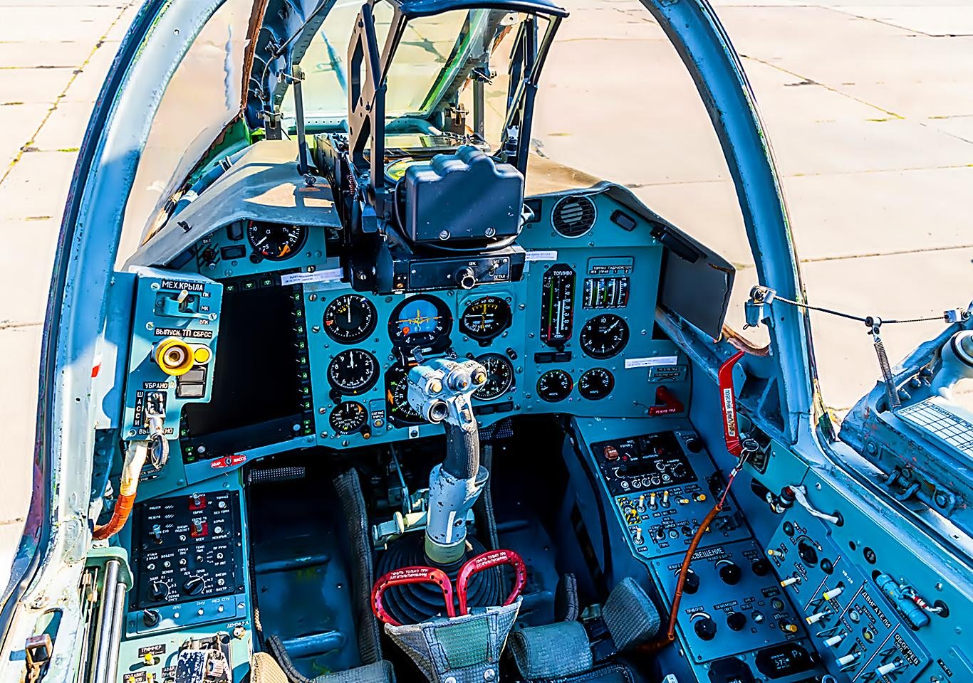 Su-25sm3 cockpit