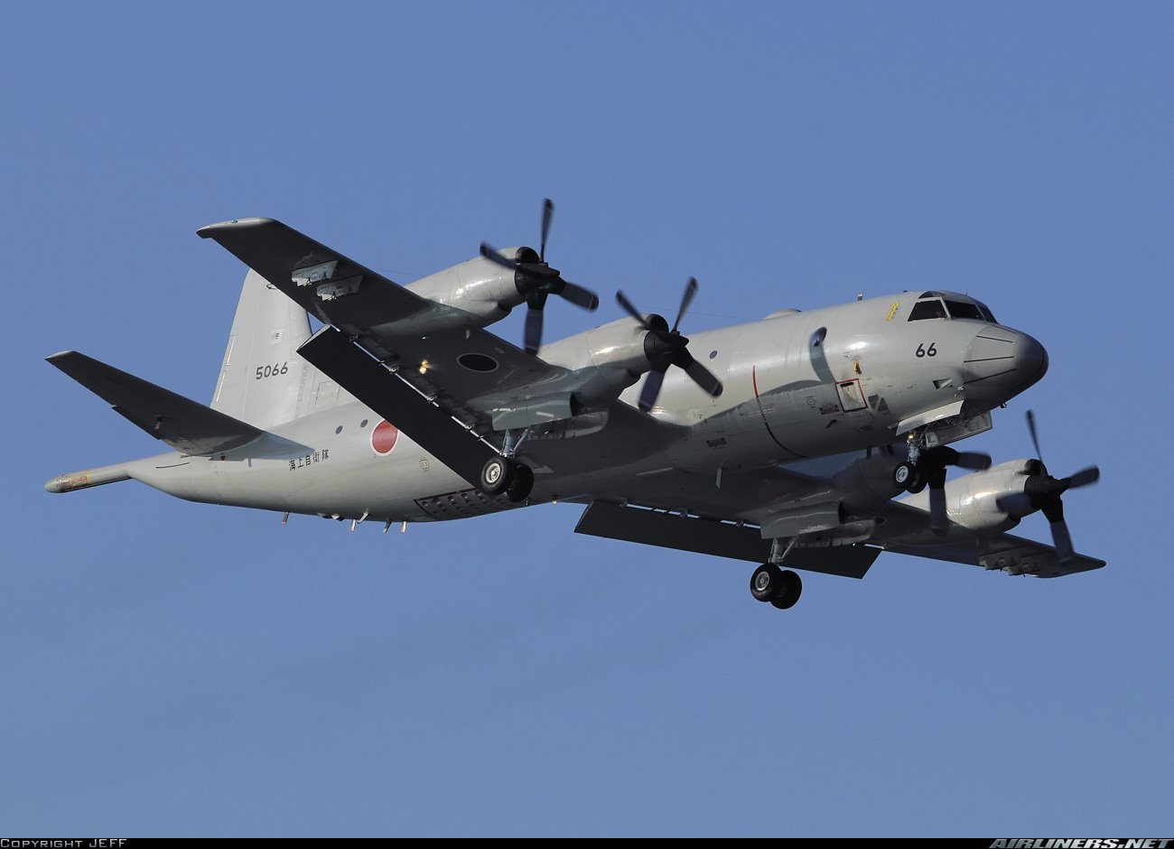 P 3 c. Lockheed p-3c Orion. P-3c Orion Japan. Самолет Орион p-3c. P-3c Orion Walkaround.