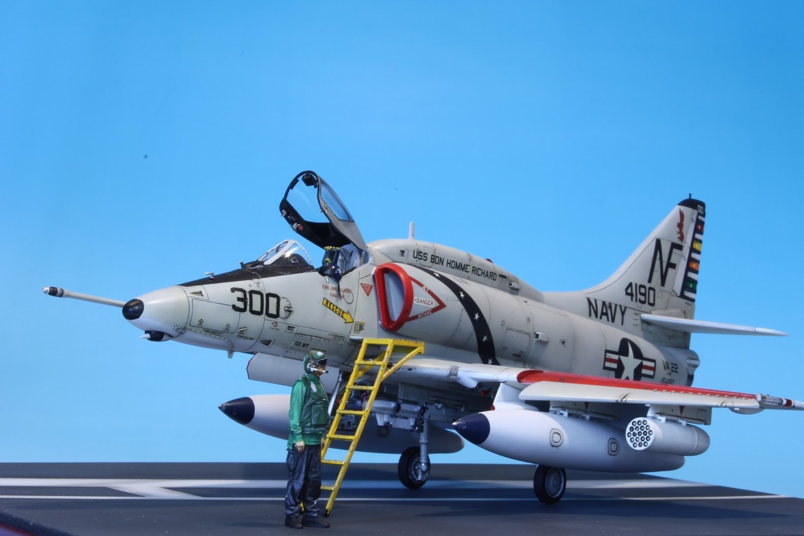 A 4 skyhawk