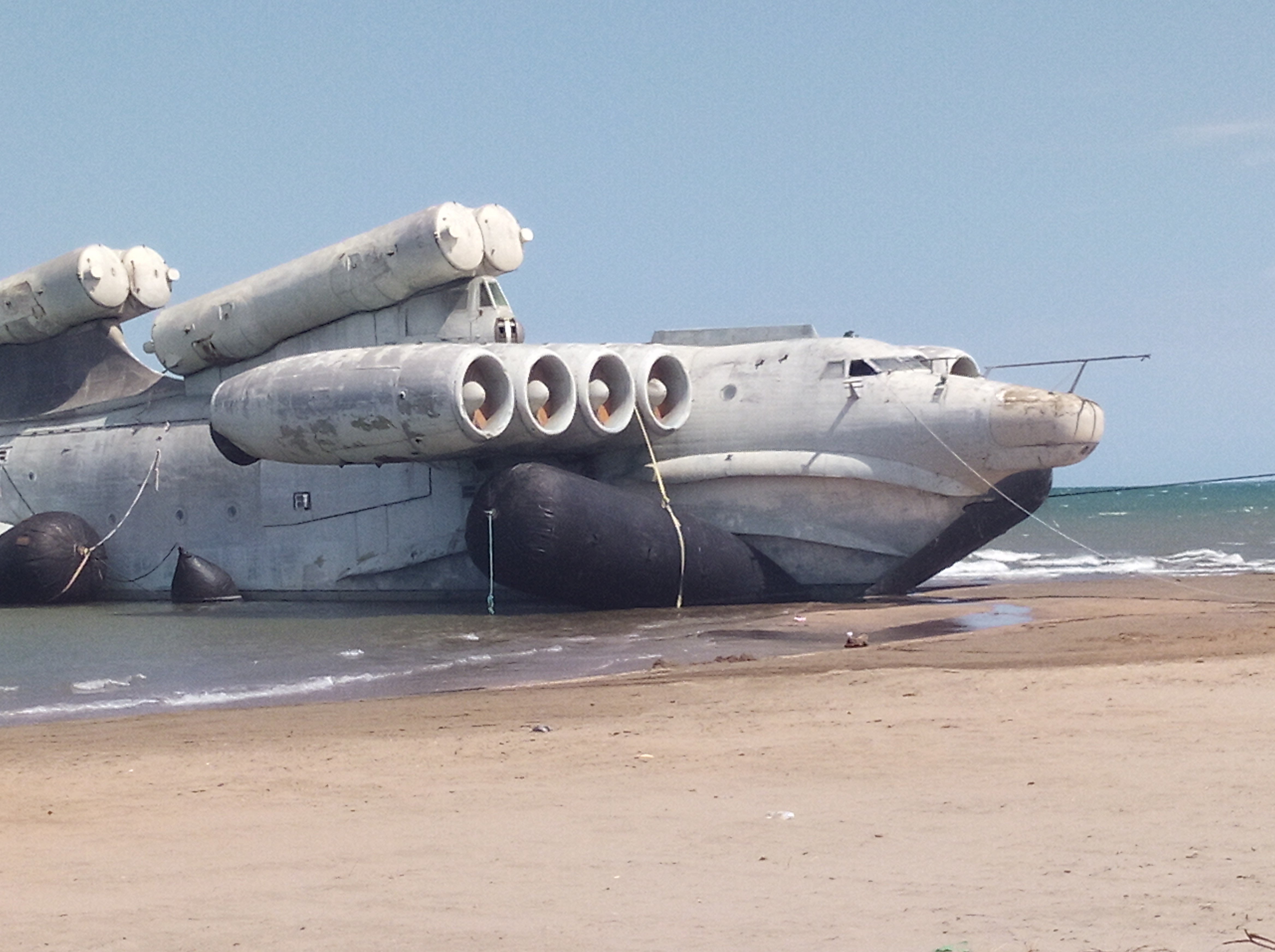 самолет в море в дагестане