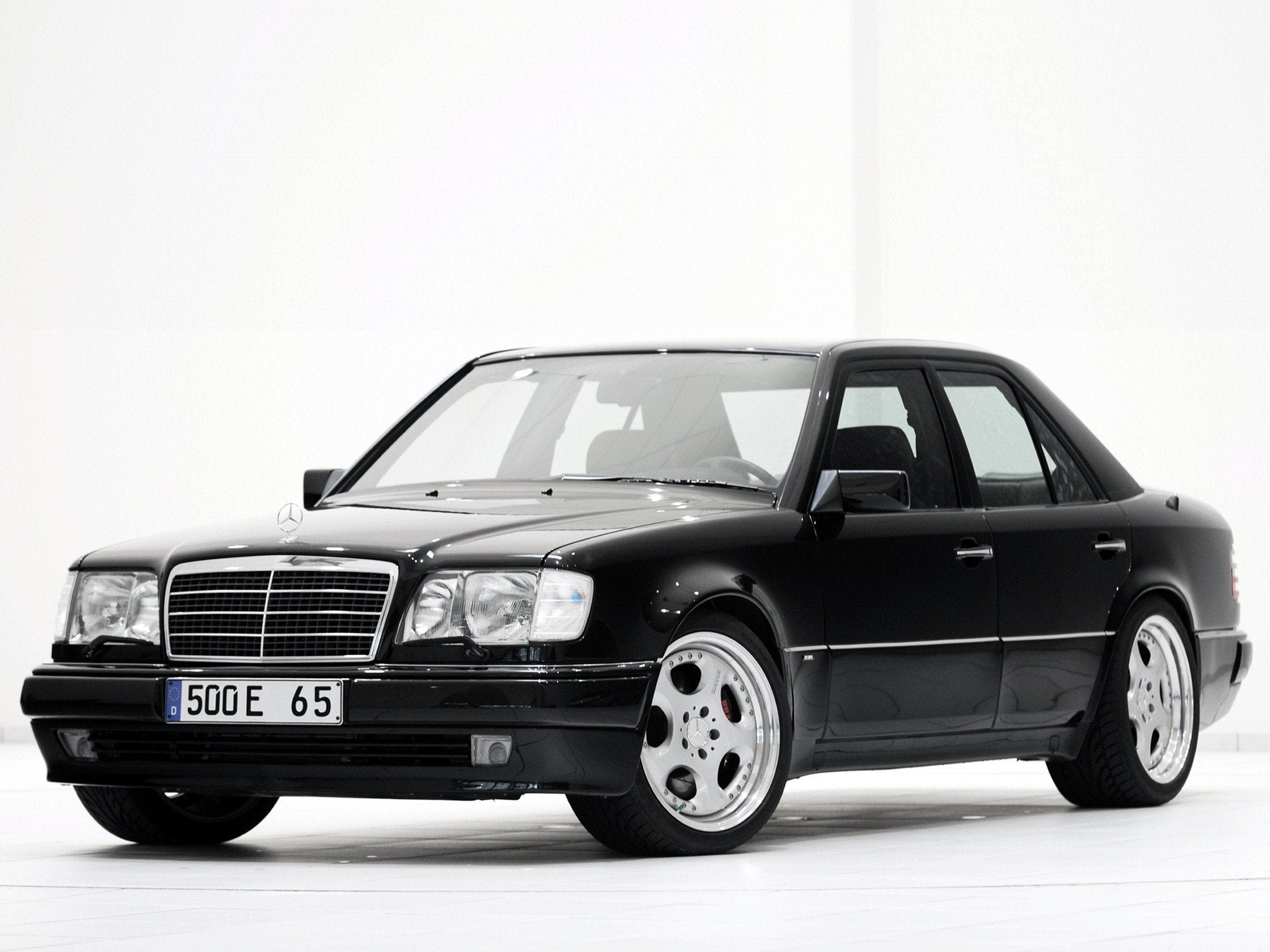 Mercedes benz w124. Мерседес w124 e500. Мерседес w124 500. Мерседес Бенц 124 Брабус. Mercedes Benz 124 Brabus.