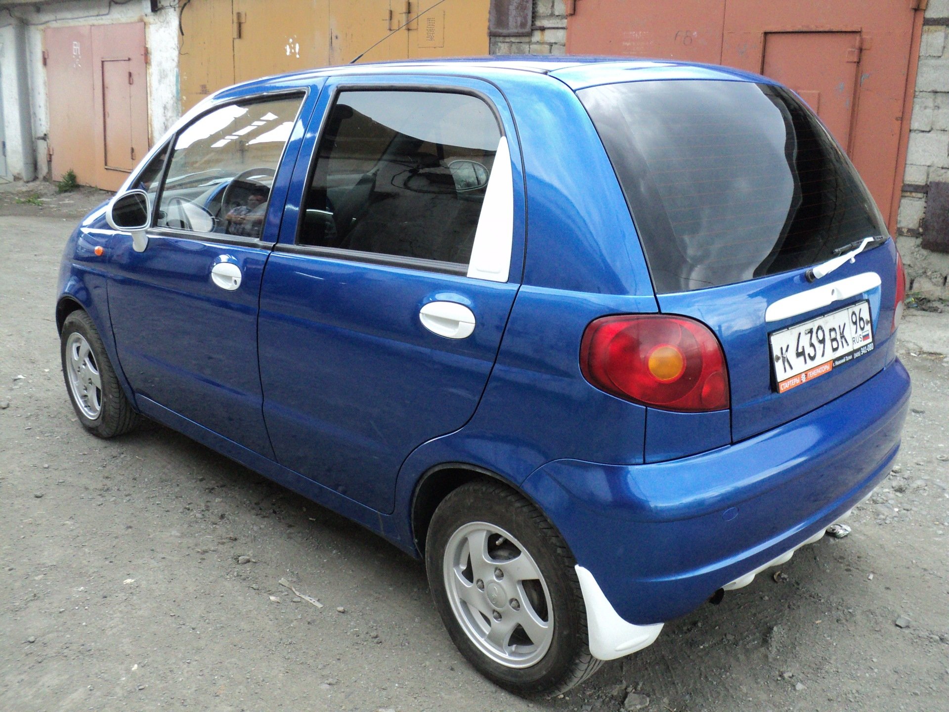 Дэу матиз текст. Дэу Матиз Стайлинг. Дэу Матиз 0.8 2006 года. Daewoo Matiz сзади. Matiz m100 сзади.