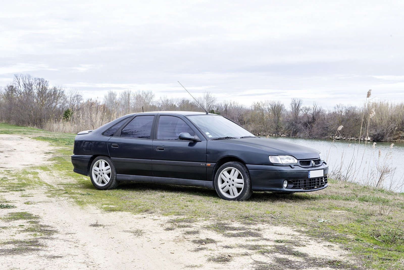 Renault safrane. Рено Сафран 1998 2.4. Renault Safrane 1994. Рено Шафран 1998. Renault Safrane Biturbo.