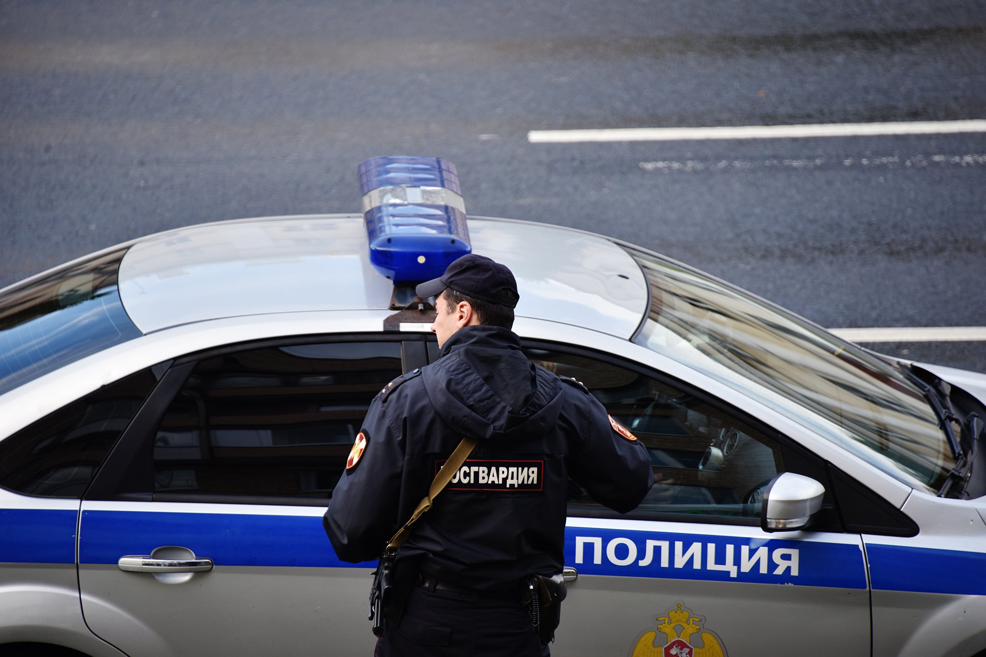 Фото в полицейской машине внутри