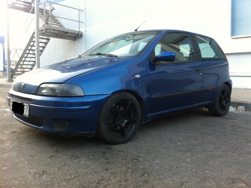 Тюнингованная Fiat punto 1