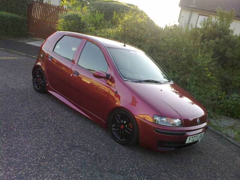 Fiat punto 2000 stance