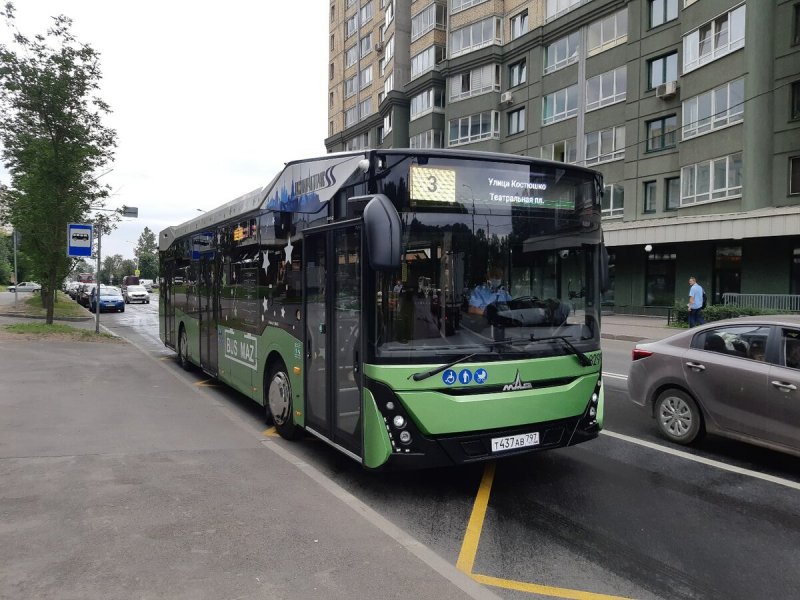 Автобус МАЗ 303266