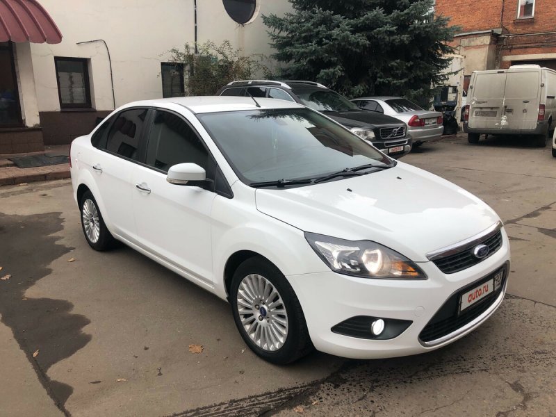 Ford Focus 2 белый