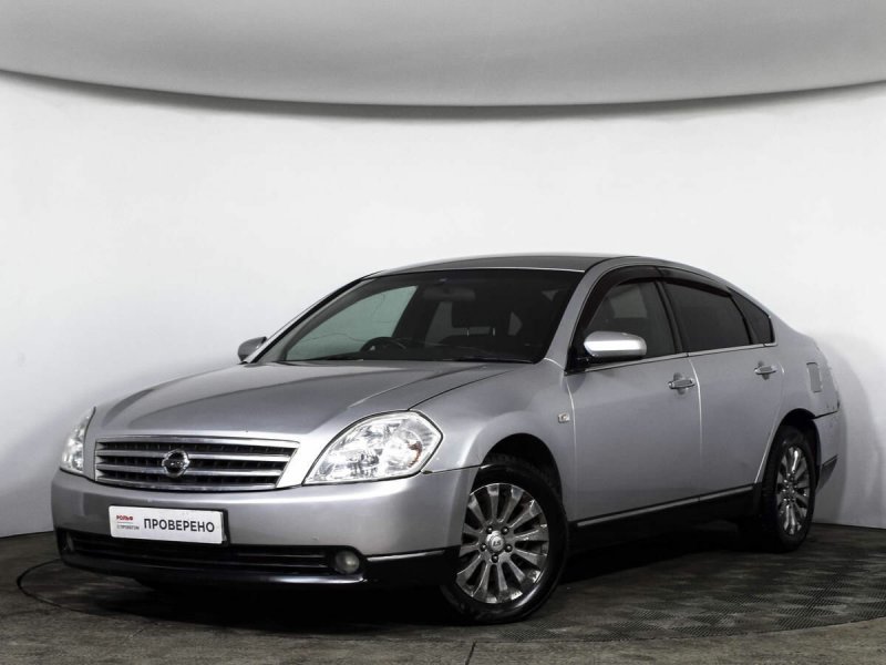 Бюджетные Nissan седаны 2003
