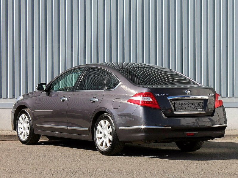 Nissan Teana j31 2004