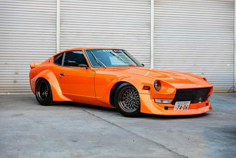 Nissan Fire Lady 240z