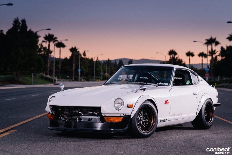 Nissan 240z s30
