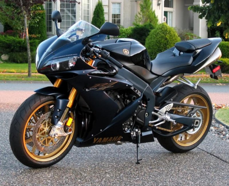 Yamaha YZF-r1