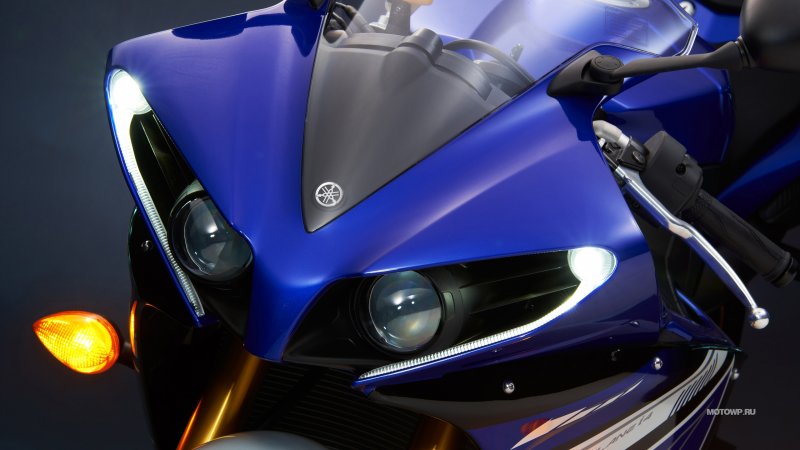 Yamaha YZF-r1 2013