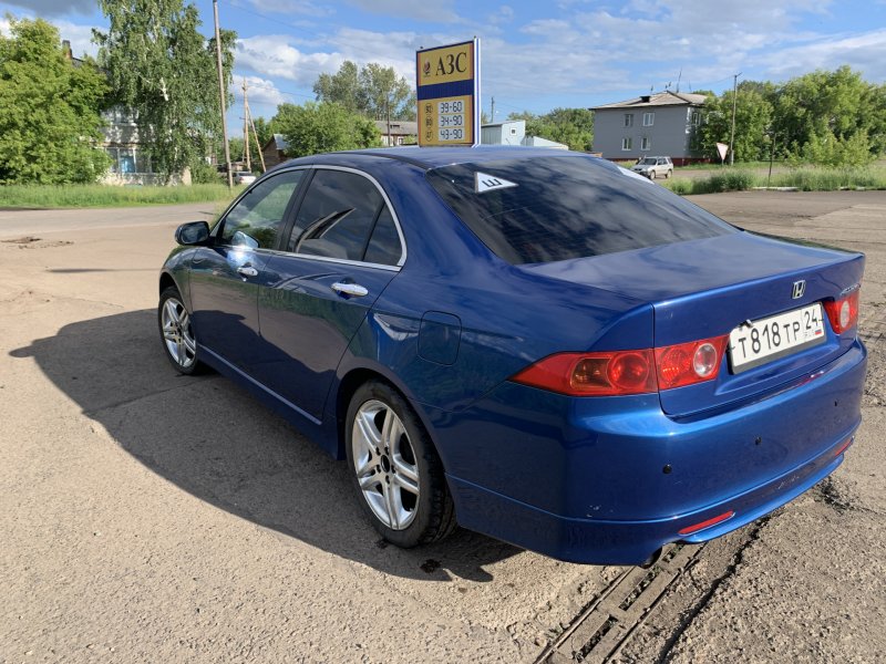 Honda Accord 2004 синяя