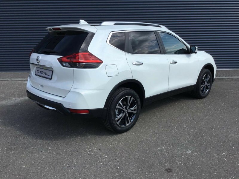 Nissan x-Trail 2020 белый перламутр