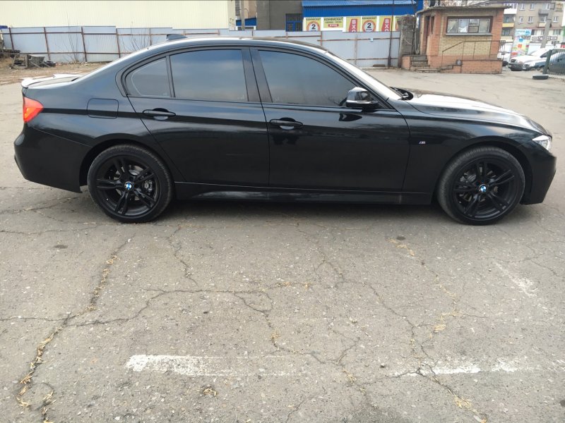 BMW f30 400m Style r18