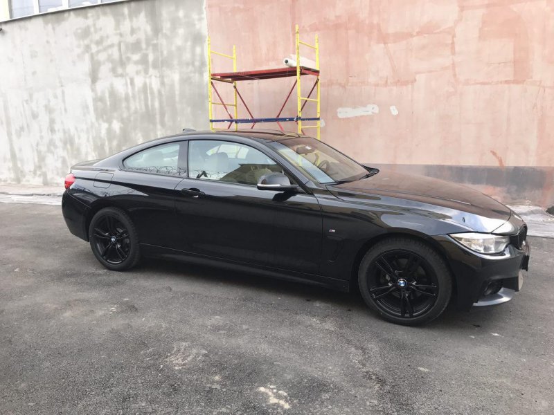 BMW 4 Series all Black