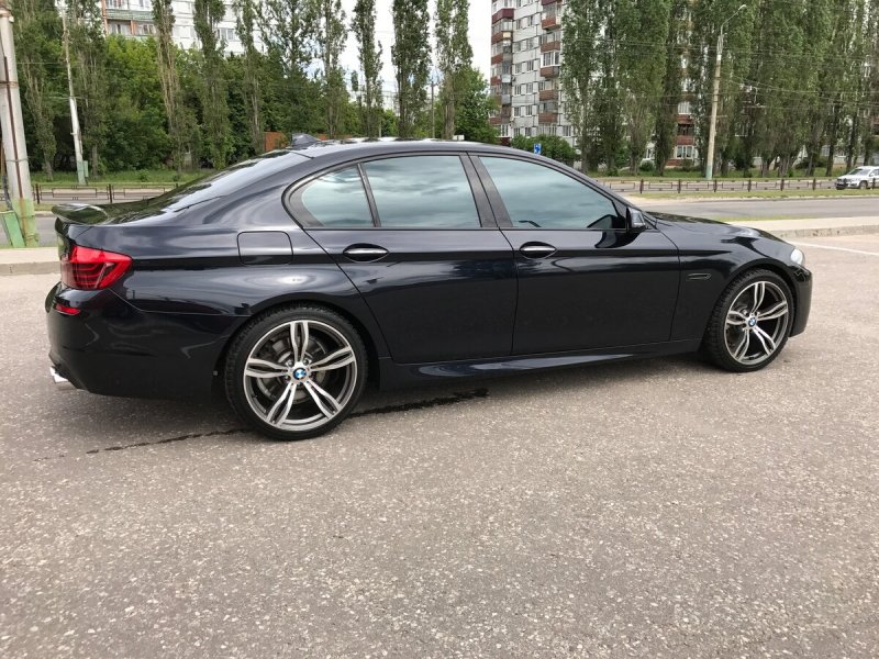 BMW 5 f10 r18