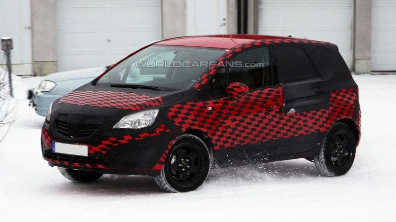 Opel Meriva a камуфляж